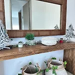3Br Apartment In Front Of The Beach 8 Paxs