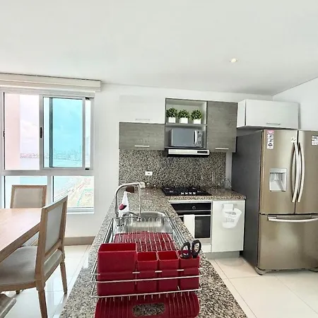 3br In Front Of The 8 Paxs * Cartagena