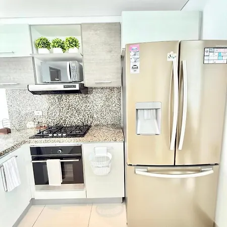 3br In Front Of The 8 Paxs Apartamento *