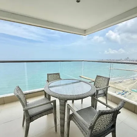 3br In Front Of The 8 Paxs