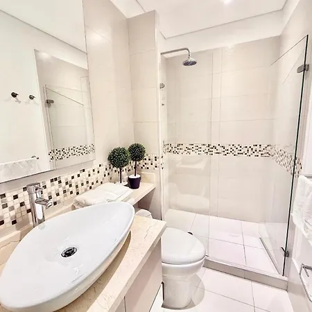 3br In Front Of The 8 Paxs Apartamento *