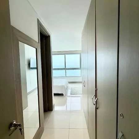 3br In Front Of The 8 Paxs Apartamento