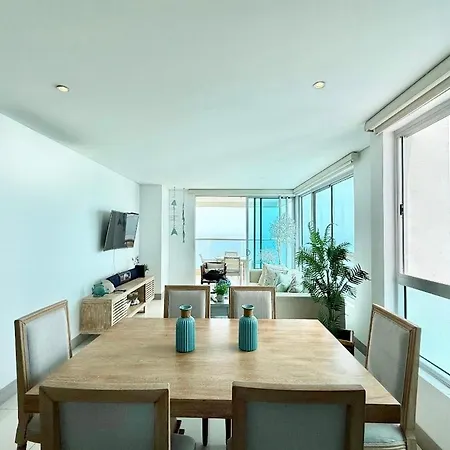 3br In Front Of The 8 Paxs * Cartagena