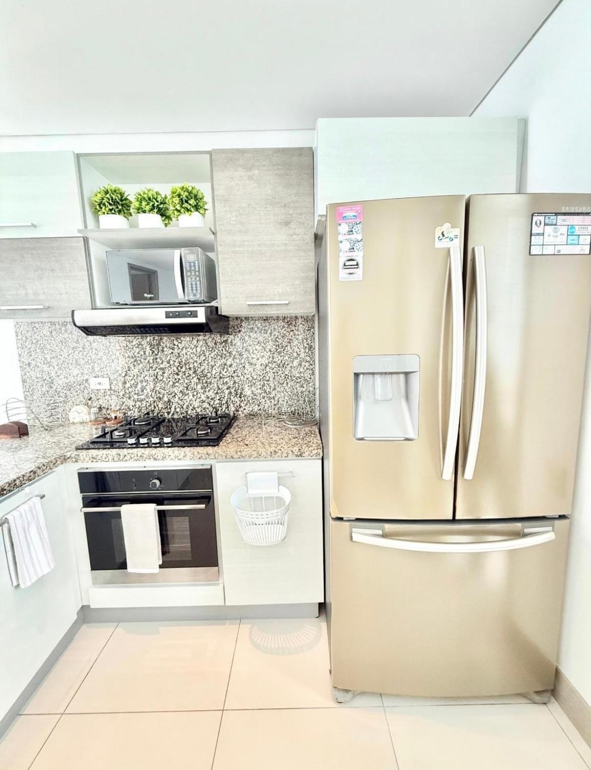 3br In Front Of The 8 Paxs Apartamento *
