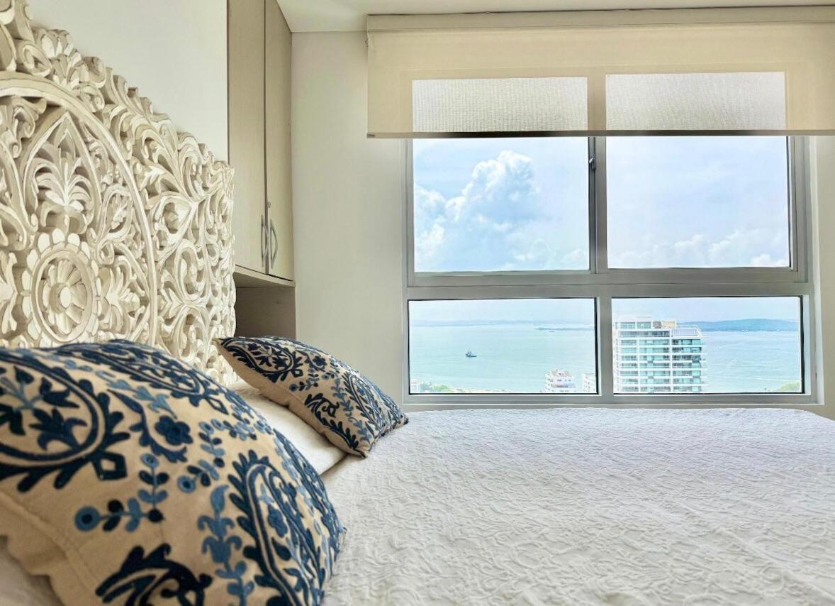 3br In Front Of The 8 Paxs Apartamento