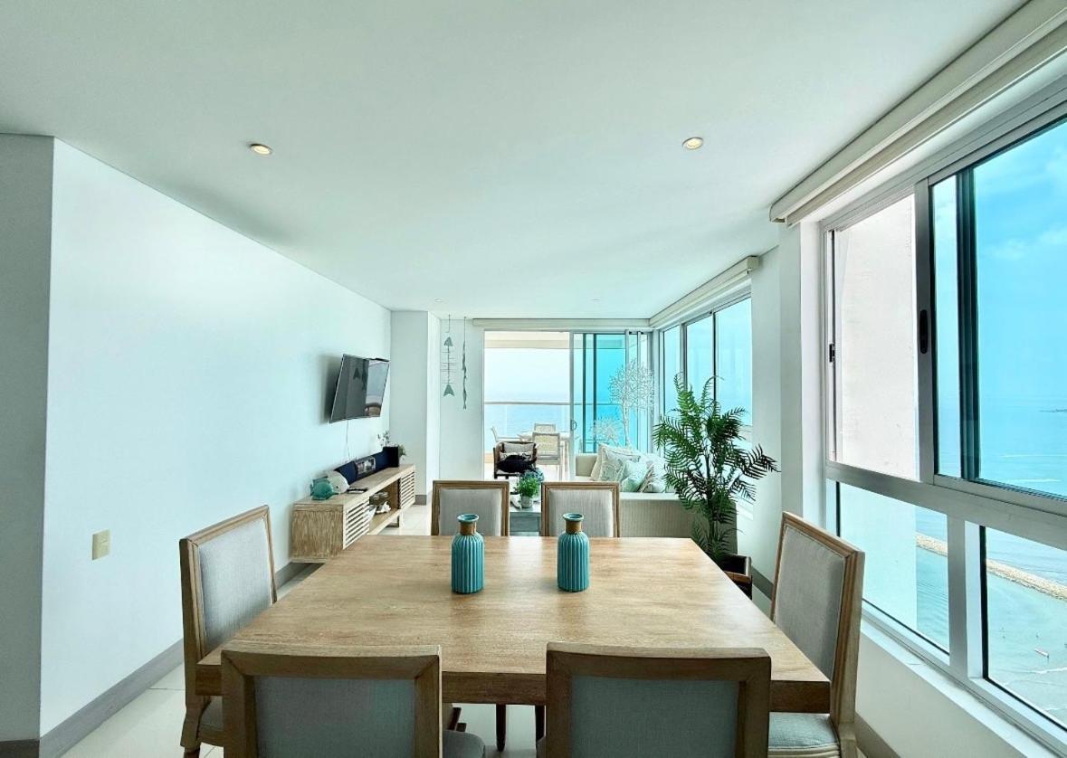 3br In Front Of The 8 Paxs * Cartagena
